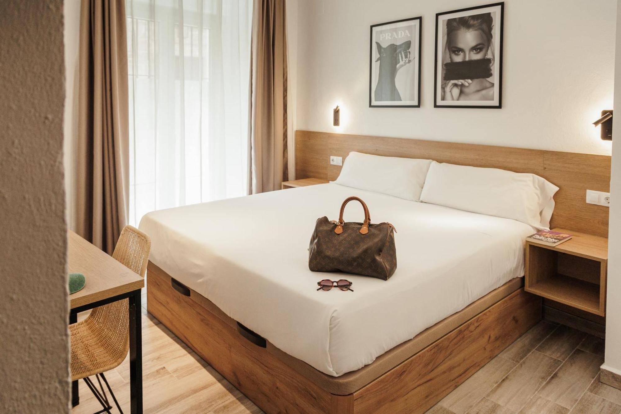 Astuto 21 Suites - Adults Only Jerez de la Frontera Bagian luar foto
