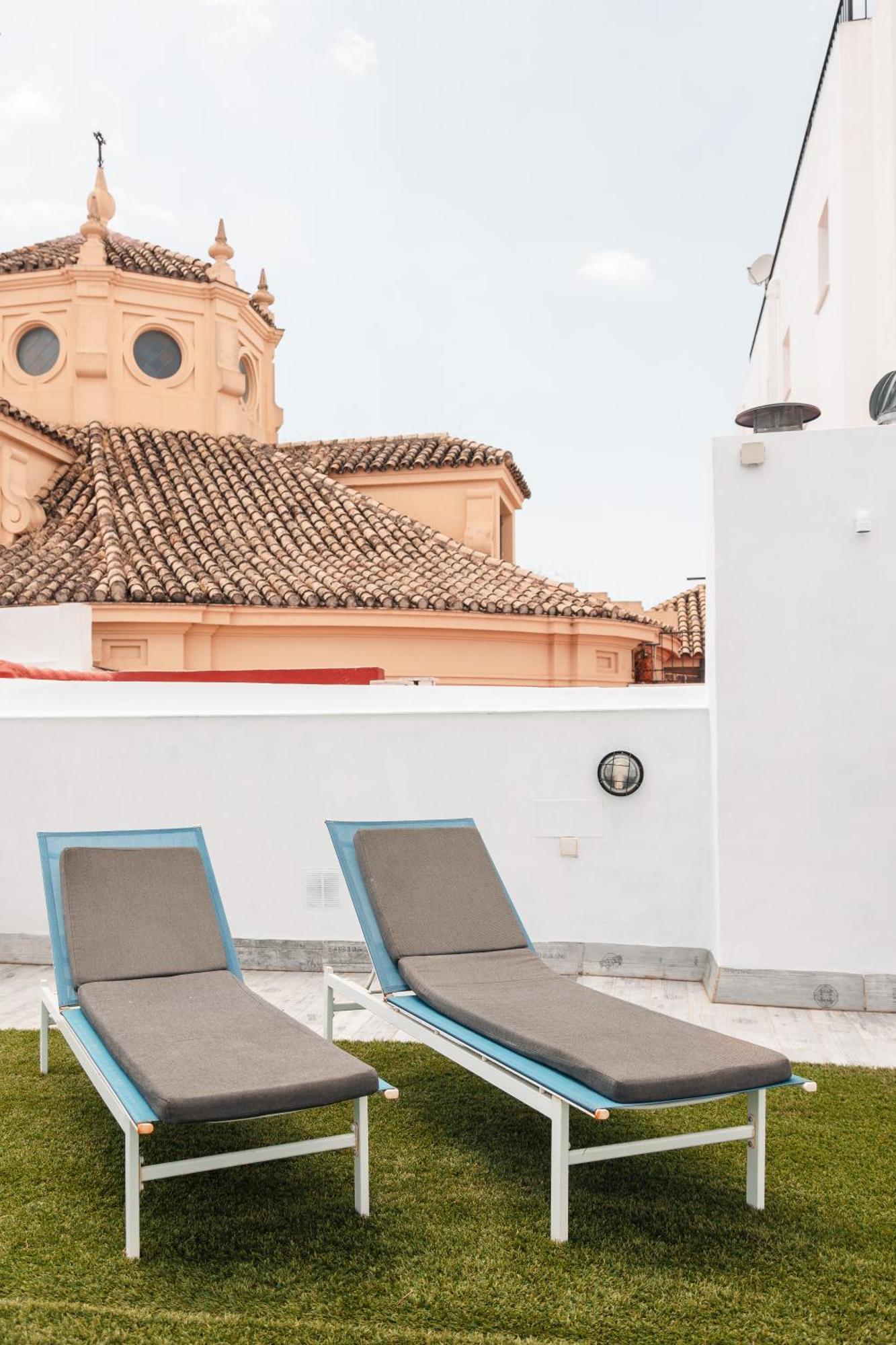 Astuto 21 Suites - Adults Only Jerez de la Frontera Bagian luar foto