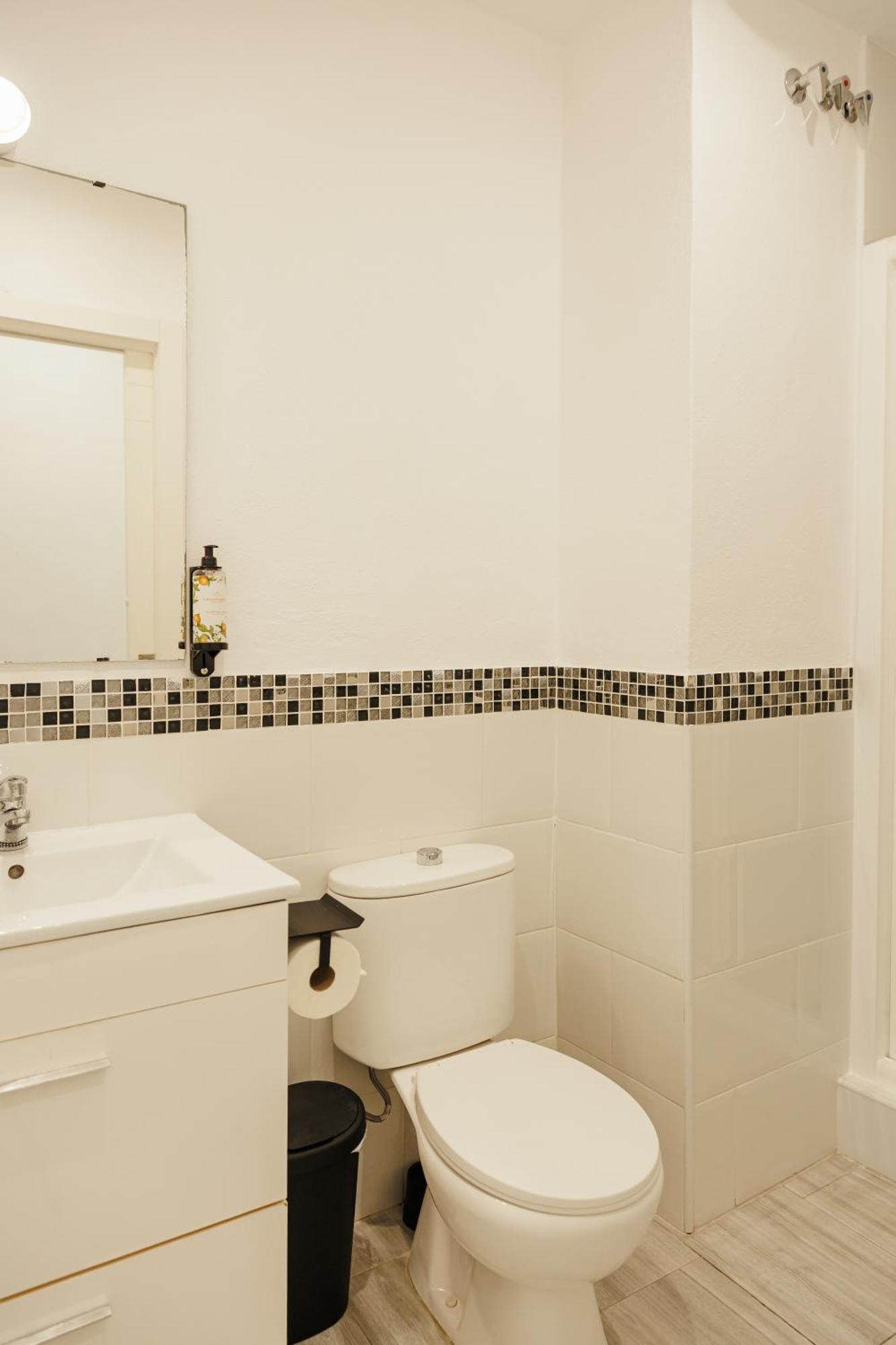 Astuto 21 Suites - Adults Only Jerez de la Frontera Bagian luar foto